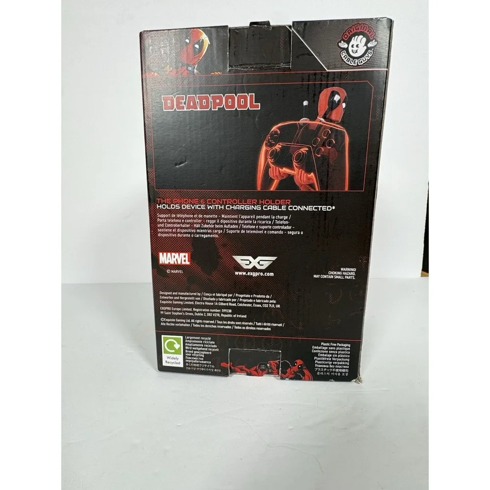 Cable Guys Marvel Deadpool Bringing Up The Rear Phone Controller Holder w/ Box